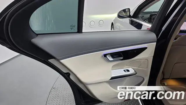Mercedes-Benz E-Class 2026 — Şəkil 9/35