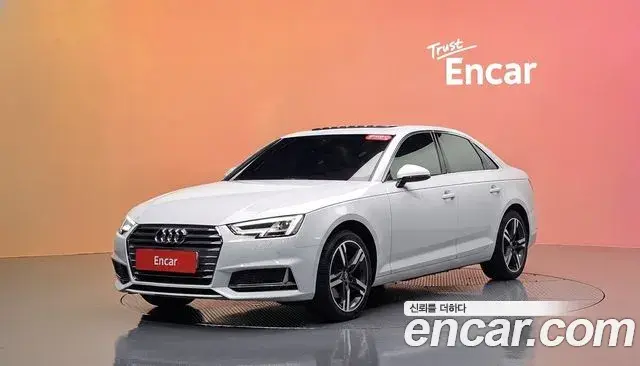 Audi A4 2019 — Photo 11/35