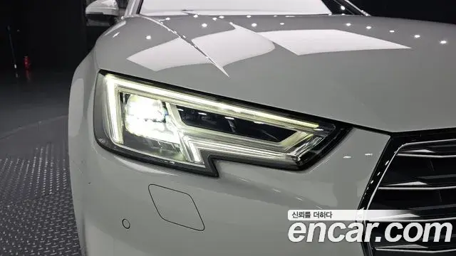 Audi A4 2019 — Photo 33/35