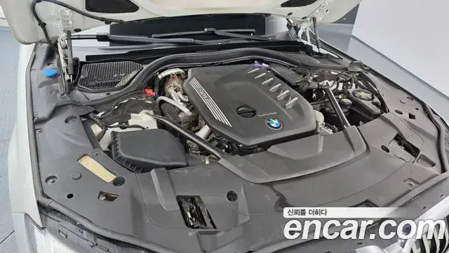 BMW 7 Series 2021 — ფოტო 19/20