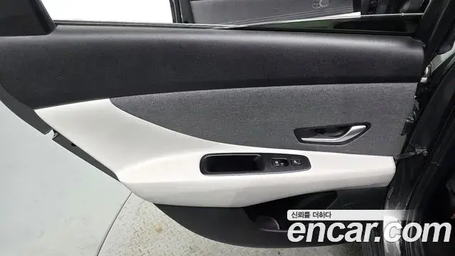 Hyundai The New Avante Hybrid 2021 — Şəkil 19/30