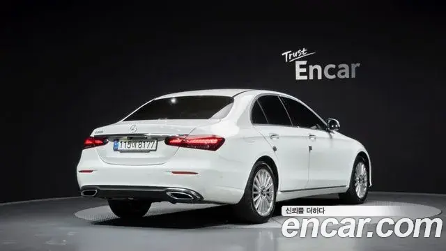 Mercedes-Benz E-Class 2021 — Фото 2/20