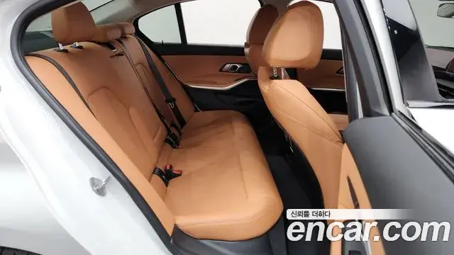 BMW 3 Series 2025 — Фото 12/20