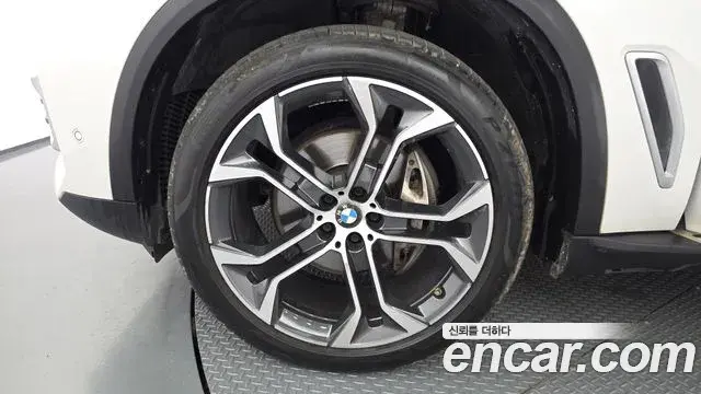 BMW X5 2022 — Şəkil 21/34