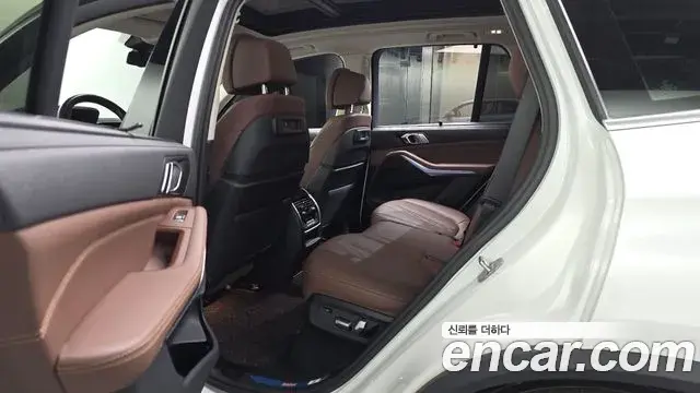 BMW X5 2022 — Şəkil 27/34