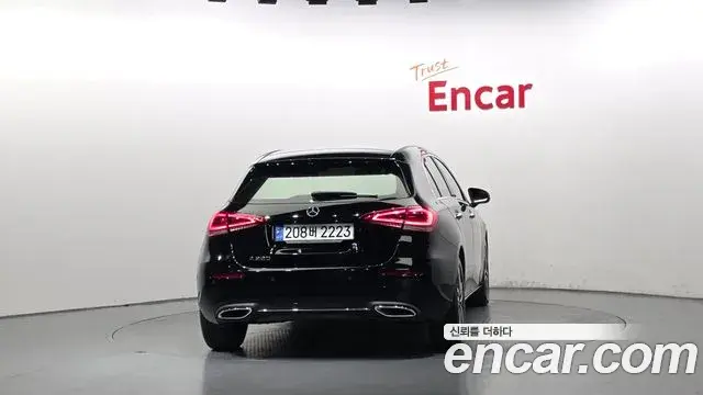 Mercedes-Benz A-Class 2022 — Şəkil 8/20