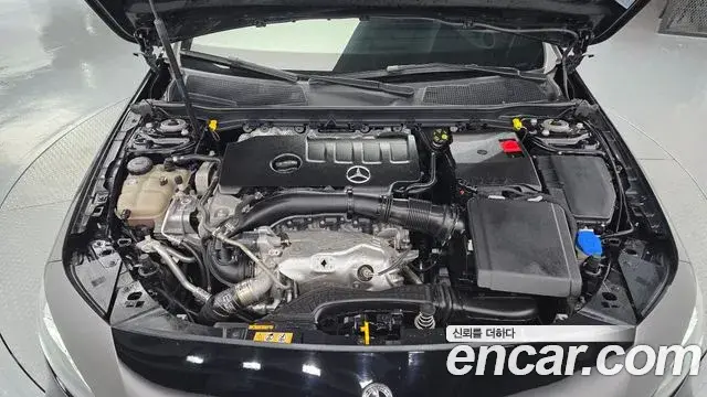 Mercedes-Benz A-Class 2022 — Şəkil 13/20