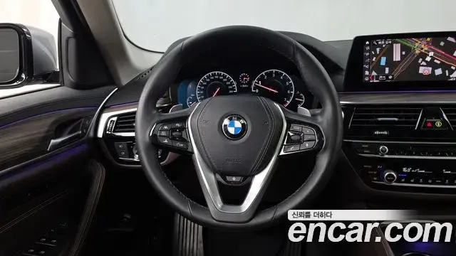 BMW 5 Series 2019 — Şəkil 11/20