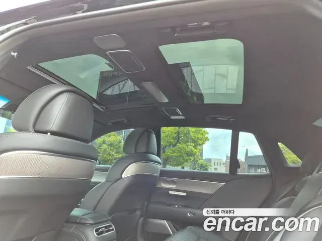 Genesis G90 2022 — Photo 7/20