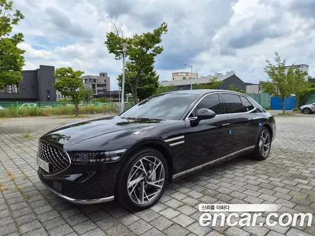 Genesis G90 2022 — Photo 4/20