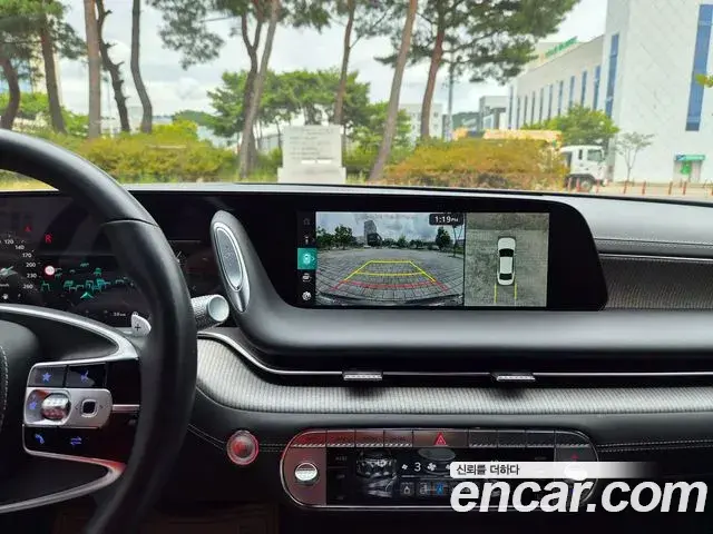 Genesis G90 2022 — Photo 6/20