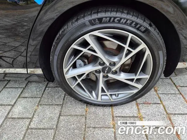 Genesis G90 2022 — Photo 3/20
