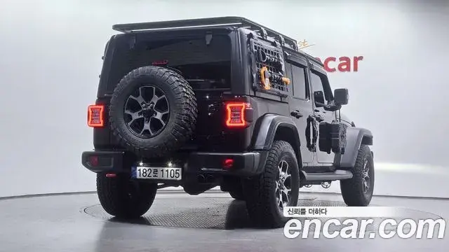 Jeep Wrangler 2018 — Фото 2/20