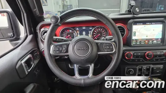 Jeep Wrangler 2018 — Фото 13/20