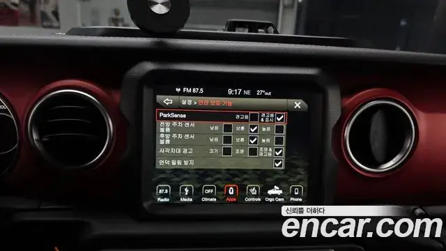 Jeep Wrangler 2018 — Фото 15/20