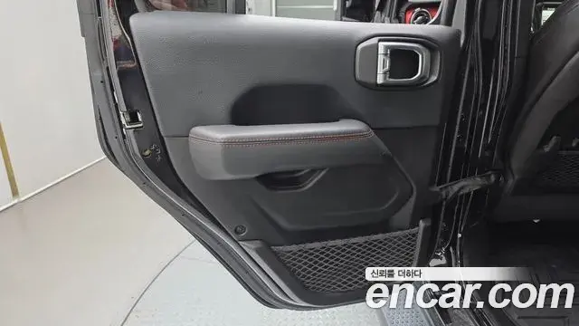 Jeep Wrangler 2018 — Photo 2/31
