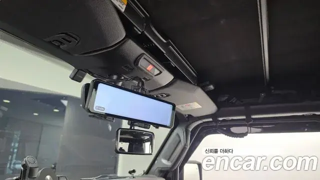 Jeep Wrangler 2018 — Photo 27/31