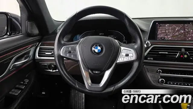 BMW 7 Series 2019 — Фото 13/20