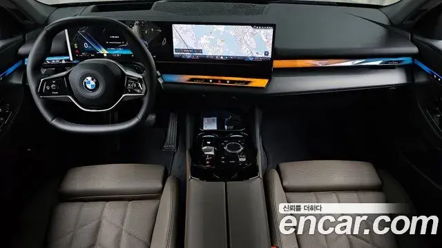 BMW 5 Series 2025 — Şəkil 14/32