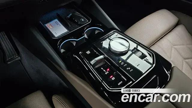 BMW 5 Series 2025 — Şəkil 18/32
