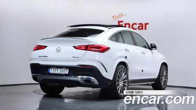 Mercedes-Benz GLE-Class 2023 — Photo 18/39
