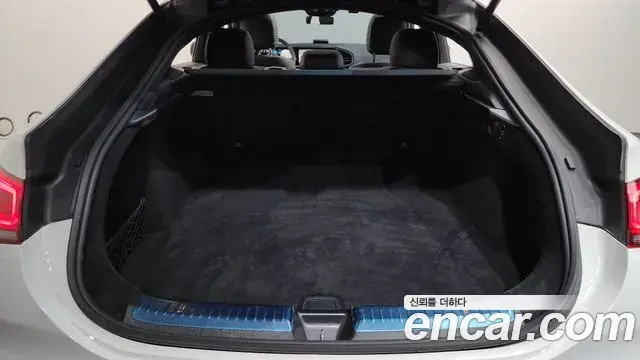Mercedes-Benz GLE-Class 2023 — Photo 6/39