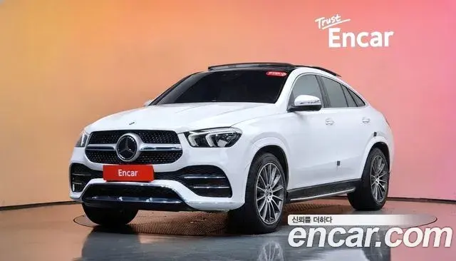 Mercedes-Benz GLE-Class 2023 — Photo 1/39