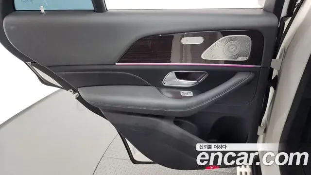 Mercedes-Benz GLE-Class 2023 — Photo 39/39