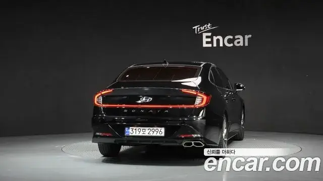 Hyundai Sonata Hybrid 2023 — Şəkil 12/20