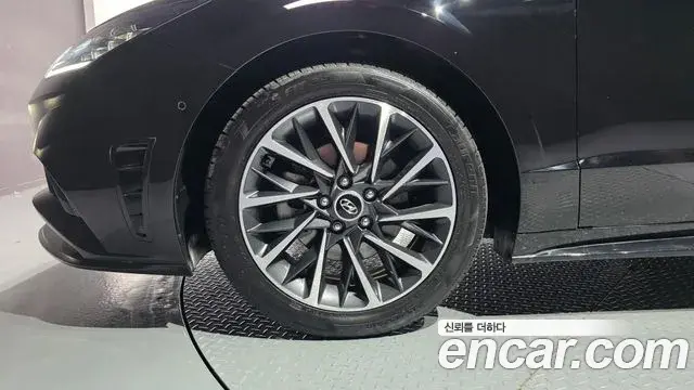 Hyundai Sonata Hybrid 2023 — Şəkil 13/20