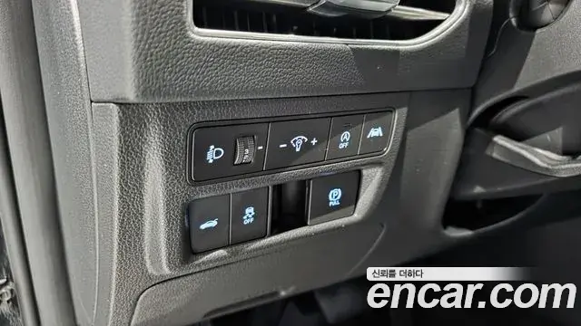 Hyundai Sonata Hybrid 2023 — Şəkil 18/20