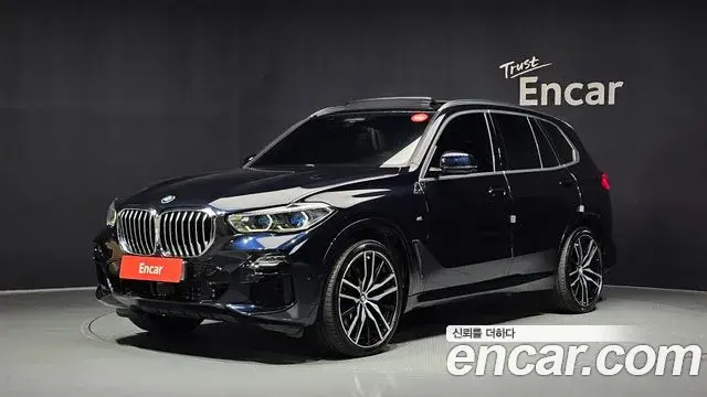BMW X5 2021 — Фото 1/20