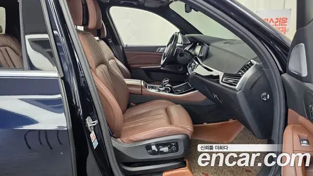 BMW X5 2021 — Фото 11/20