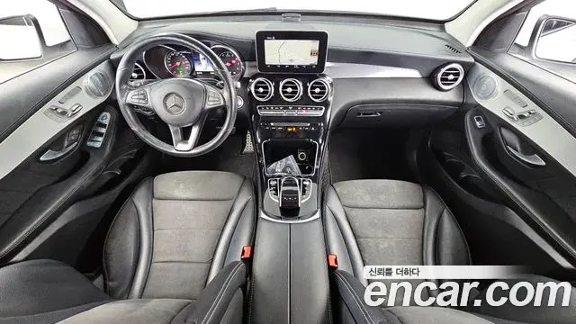 Mercedes-Benz GLC-Class 2019 — Şəkil 1/34