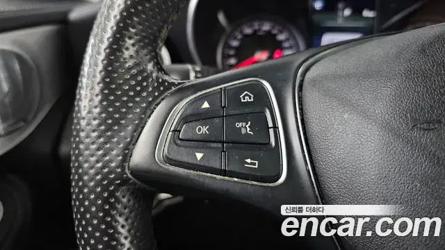 Mercedes-Benz GLC-Class 2019 — Şəkil 2/34