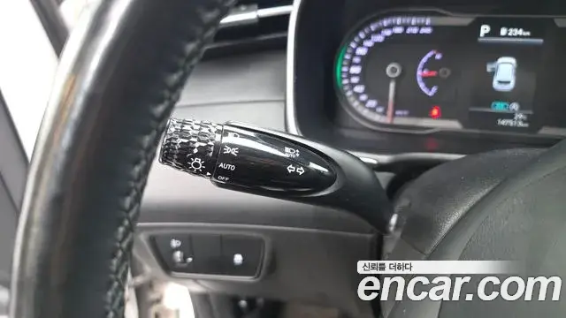 Hyundai Tucson Hybrid 2021 — Şəkil 29/30