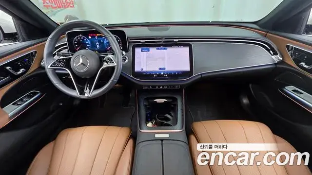 Mercedes-Benz E-Class 2025 — Фото 7/20