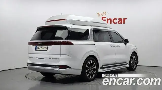 Kia Carnival 2021 — Фото 2/20