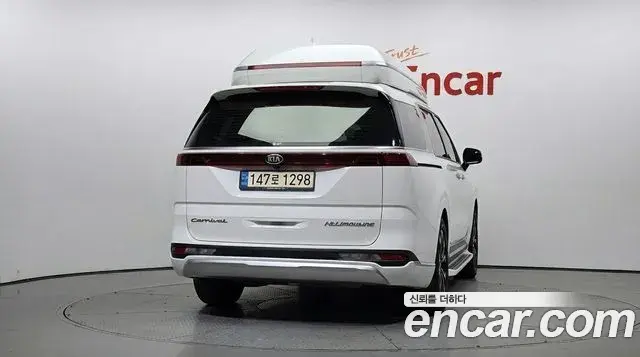 Kia Carnival 2021 — Фото 4/20
