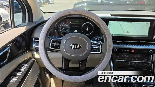 Kia Carnival 2021 — Фото 13/20