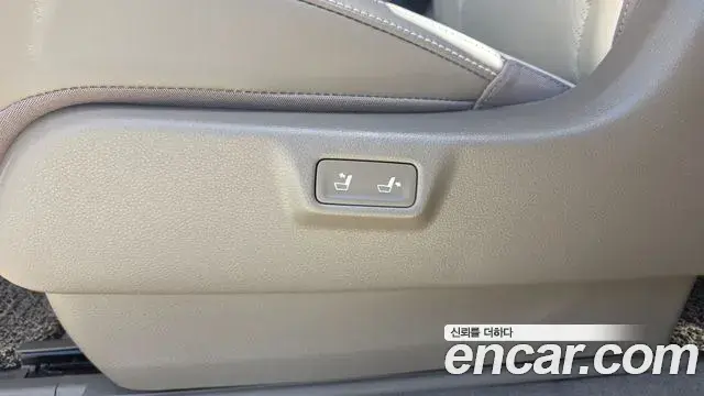 Kia Carnival 2021 — Фото 15/20