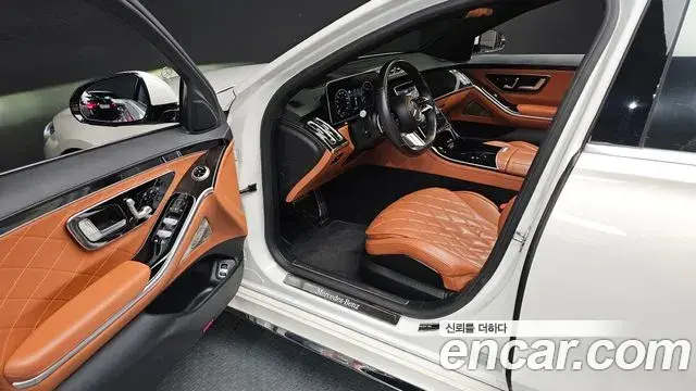 Mercedes-Benz S-Class 2021 — ფოტო 19/20