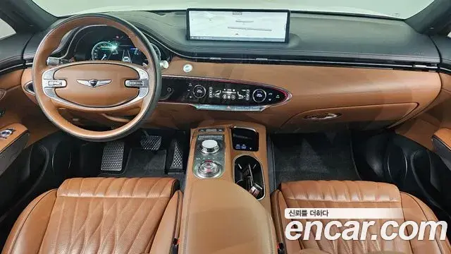 Genesis GV70 2021 — ფოტო 28/30