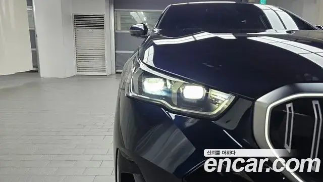 BMW 5 Series 2025 — ფოტო 14/32