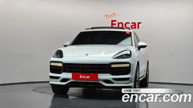Porsche Cayenne 2019 — Photo 34/37