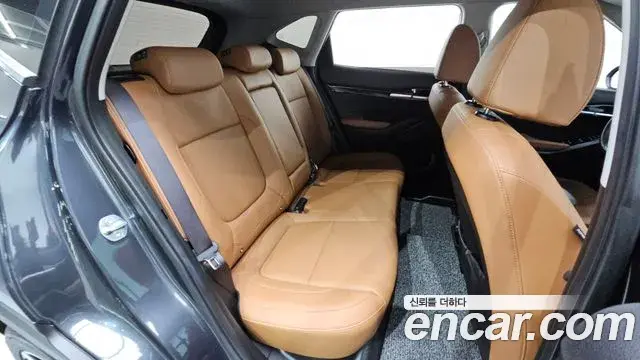 Kia Seltos 2024 — ფოტო 10/31