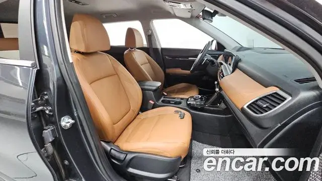 Kia Seltos 2024 — ფოტო 30/31
