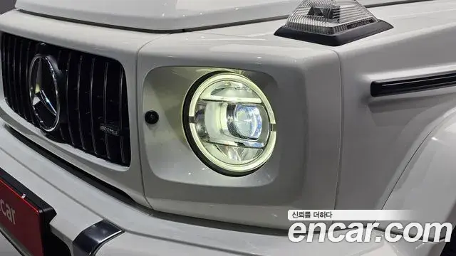 Mercedes-Benz G-Class 2021 — Photo 11/32