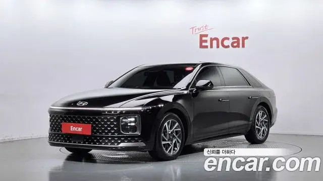 Hyundai Grandeur 2023 — Фото 1/20