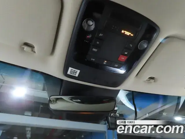 Kia Carnival 2023 — Şəkil 10/20